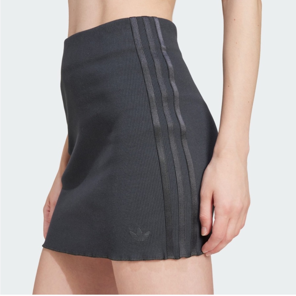 Adidas Black Mini Skirt with Stripes Ribbed XS